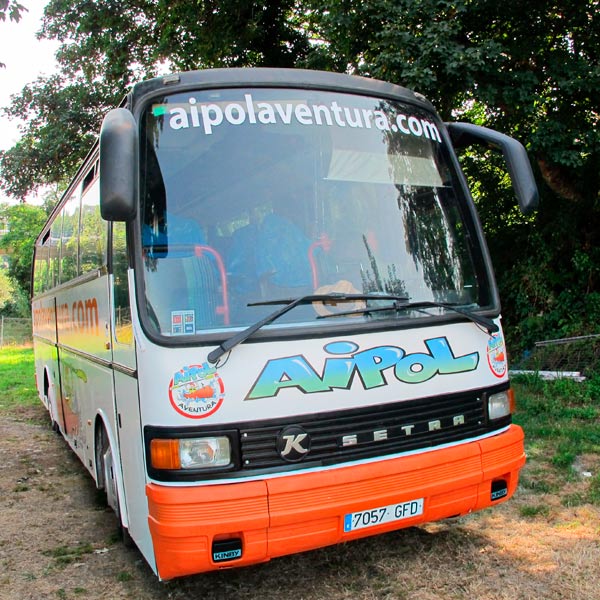 Autobús de transporte de Aipol Aventura - Descenso del Sella