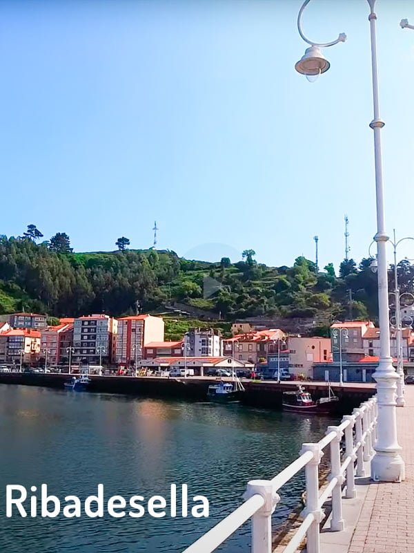 Vista del paseo marítimo de Ribadesella