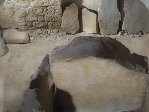 Cabecera del dolmen de Santa Cruz