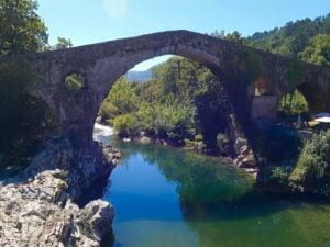 Imagen del Puente medieval de Cangas de Onís