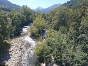 Vista del río Sella desde el puente romano